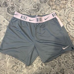 Nike Kids Large Athletic Shorts in Gray and Pink